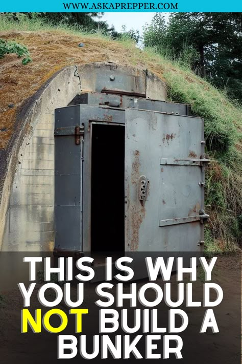 Underground Bunker Plans, Zombie Proof House, Bunker Ideas, Underground Storm Shelters, Survival Bunker, Luxury Bunkers, Building A Bunker, Underground House Plans, Underground Home