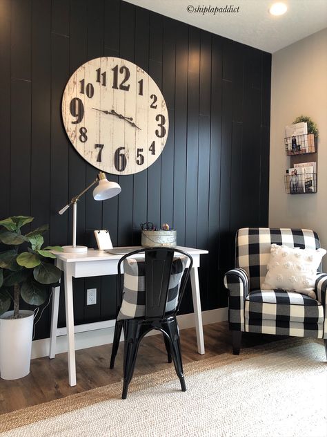 Added some beautiful black vertical shiplap. Go to @shiplapaddict on Instagram for more information on this shiplap. Black Shiplap, Vertical Shiplap, Farmhouse Office, Shiplap Wall, Beautiful Office, Craft Room Office, Diy Farmhouse Decor, Modern Farmhouse Decor, Farmhouse Style House