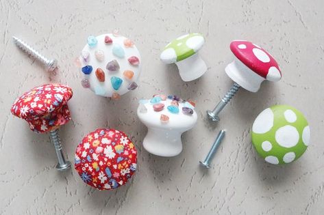 Replace boring drawer knobs with these DIY upgrades. Learn how to make painted mushroom cabinet knobs, decoupage Liberty fabric cabinet knobs and terrazzo-inspired embellished cabinet knobs. How To Make Terrazzo, Spray Paint Cabinets, Kitchen For Kids, Wood Drawer Knobs, Mushroom Cabinet, Diy Knobs, Glue Craft, Wooden Items, Kitchen Knobs