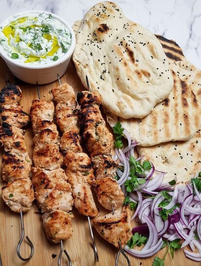 Shish Kebabs, Homemade Flatbread, Apple Cinnamon Oatmeal, Shish Kebab, Griddle Recipes, Recipe For Chicken, Chicken And Wild Rice, Cinnamon Oatmeal, Vegan Black Bean