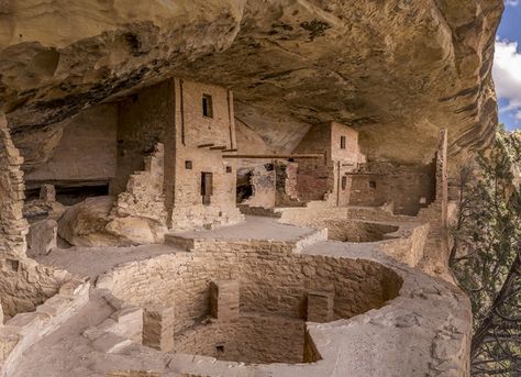 Mesa Verde Cliff Dwellings, Guadalupe Mountains National Park, Aztec Ruins, Cliff Dwellings, Carlsbad Caverns National Park, Road Trip To Colorado, Itinerary Ideas, Southwest Colorado, House With Balcony