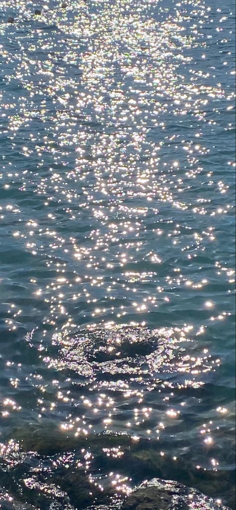 Sparkling Ocean Aesthetic, Water Glistening, Sparkly Water, Glistening Water, Pretty Water, Sea Dream, Romanticising Life, Clear Blue Water, Ocean Wallpaper