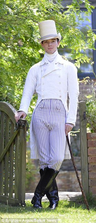 Errm, maybe not so useful when working as a plumber? Zack Pinsent is now a tailor making period clothing... Regency Man Fashion, Regency Era Mens Fashion, Zack Pinsent, Regency Men’s Clothing, Regency Menswear, Regency Mens Waistcoat, Regency Mens Fashion, Regency Greatcoat, Regency Men