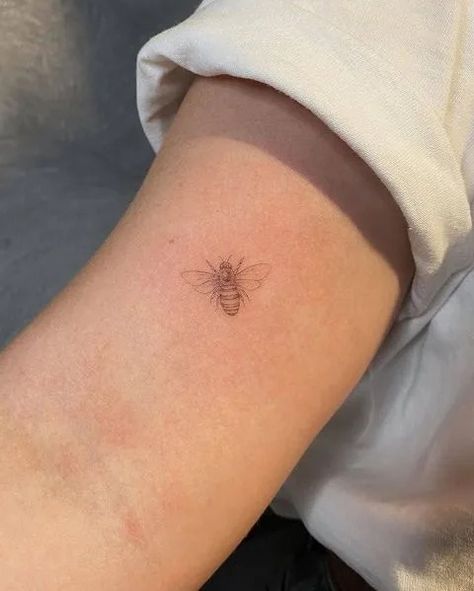 Capricorn, You’ll Find Nothing Wrong With These Tattoo Ideas Small Tattoo Ideas Capricorn, Simple Tattoos Capricorn, Capricorn Simple Tattoo, Delicate Capricorn Tattoo, Elegant Capricorn Tattoo, Capricorn Tattoo Ideas, Capricorn Constellation Tattoo, Minimal Tattoos, Dr Woo