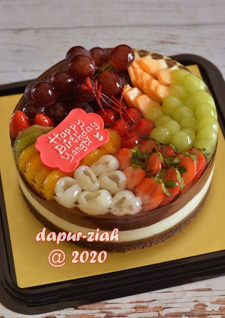 Kue Birthday, Resep Dessert, Pudding Decoration, Puding Cake, Pudding Tart, Puding Roti, Fresh Fruit Cake, Fruit Pudding, Homemade Pudding