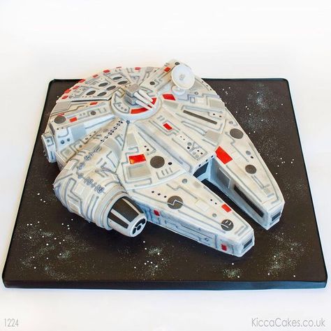 KICCA CAKES Mela cake design on Instagram: "#star wars millennium falcon cake" Millennium Falcon Cake, Star Wars Cake, The Force Is Strong, Millennium Falcon, Kids Cake, Spaceship, Boy Birthday, Force, Star Wars