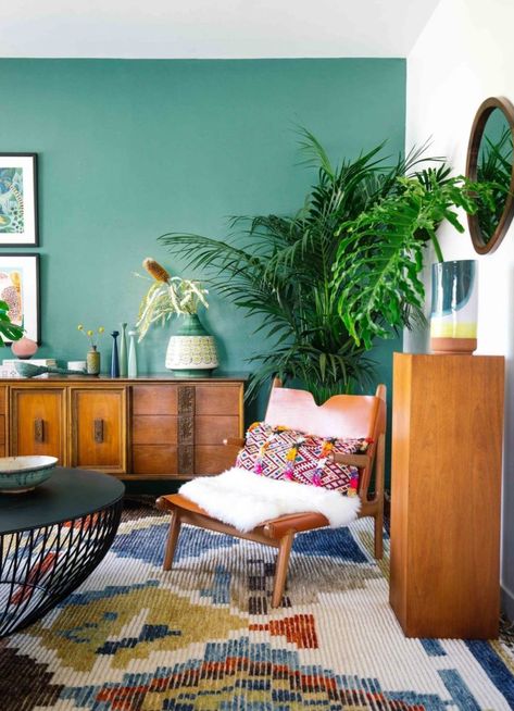 Colourful Living Room Decor, Beige Living Rooms, Living Room Decor Colors, Mid Century Modern Living, Ideas Hogar, Colourful Living Room, Mid Century Modern Living Room, Living Room Green, Living Room Colors