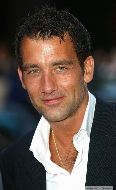 Clive Owen Andy Garcia, Clive Owen, Chose Me, Manly Men, Gerard Butler, Adam Levine, British Men, Famous Men, King Arthur