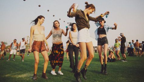 Millennials: The Generation With All The Wrong Stereotypes | Unwritten Summer Vibes Friends, Vibes Tumblr, Pia Mia, Look Festival, Splendour In The Grass, Poppy Delevingne, Vibe Video, Friends Instagram, Calvin Harris