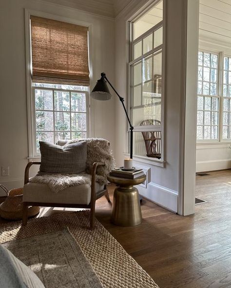 Scandi Cottage Living Room, Scandi Scottish Interior, Scandi Entryway, Scandi Rustic, Scottish Interiors, Country Interior Design, Beach Living Room, Small Cottage Homes, Neutral Bedroom