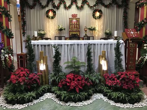 Christmas Church Decorations, Church Decorations Ideas, Christmas Altar, Valentine Bedroom Decor, Church Christmas Party, Church Christmas Decorations, Church Altar Decorations, Altar Flowers, Church Decorations