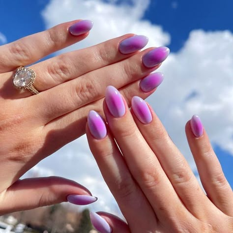 Purple Ombre Nail Designs, Nail Designs Pink, Purple And Pink Nails, Purple Ombre Nails, Prettiest Celebrities, Ombre Nail, Airbrush Nails, Purple Nail Designs, Nails Trends