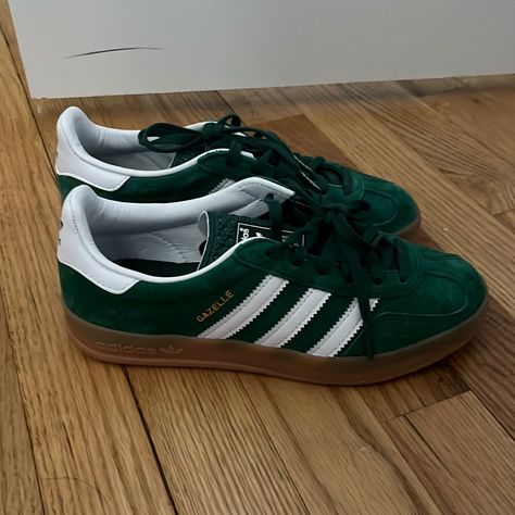 Brand New Adidas Gazelle Green. Box Without Lid Adidas Sneaker Green, Adidas Shoes Green, Green Adidas Gazelle, Adidas Retro Sneakers, Adidas Gazelle Green, Green Gazelle, Adidas Gazelle Outfit, Gazelle Shoes, Black Shoes Sneakers