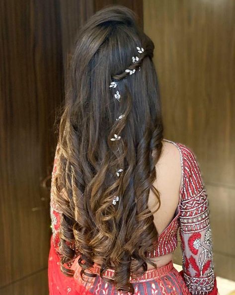 Hair Style On Saree, Engagement Hairstyles, Bridal Hair Buns, Indian Wedding Hairstyles, Open Hairstyles, Long Hair Wedding Styles, Indian Bridal Hairstyles, Peinados Fáciles Para Cabello Corto, Front Hair Styles