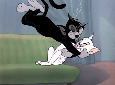 Tom And Jerry Pictures, Tom Et Jerry, Animiertes Gif, Looney Tunes Cartoons, Star Silver, Good Cartoons, Cartoon Gifs, Dessin Adorable, Old Cartoons