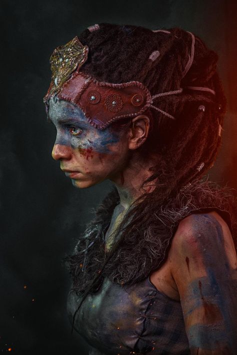 Senua Hellblade, Hellblade 2, Senuas Sacrifice, Viking Cosplay, Black Widow Cosplay, Horror Photos, Hollow Art, Celtic Culture, The Dark Crystal