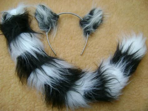 Lemur Tail Diy, King Julian Madagascar Costume, King Julian Costume, King Julien Costume, Lemur Costume, Madagascar Costumes, Peter Pan Costume Kids, Ears And Tail Set, Ring Tailed Lemur