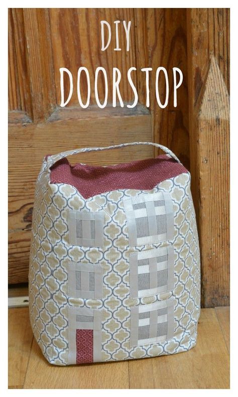 vicky myers creations » Blog Archive DIY house doorstop tutorial - vicky myers creations Diy Doorstop, Free Sewing Projects, Sewing Project Ideas, Cushion Tutorial, Sewing Projects Free, Diy Gifts For Friends, Baby Turban, Diy Travel, Door Stops