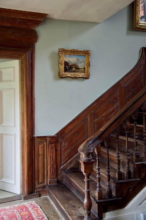 Old Hallway, Modern Victorian Interior Design, Modern Victorian Interiors, 1900s Home, Authentic Farmhouse, Victorian Interior Design, Susie Watson, Cottagecore Home, Victorian Interior