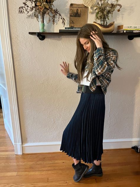 #docmartensstyle #fall2023fashiontrends #flannel #thriftedfashion Skirt Fall Outfit, Doc Martens Style, Skirt Outfits Fall, Thrift Fashion, Fall Skirts, Satin Skirt, Fall Outfit, Fall Outfits, Satin