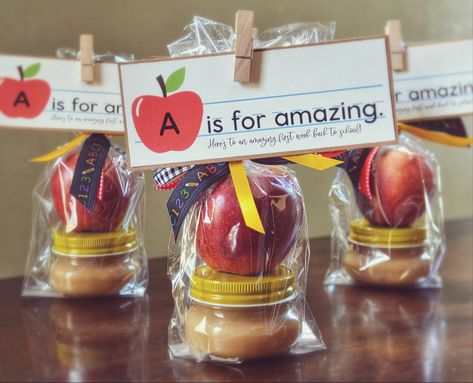 Teacher Treats For Fall, September Treats For Teachers, September Teacher Treats, September Teacher Gifts, Fall Teacher Gifts Ideas, Fall Treats For Teachers, September Teacher Appreciation Ideas, Back To School Treats For Teachers, Teacher Gifts Beginning Of Year