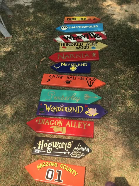 Fictional Places Signs. Harry Potter/ Narnia/ Wonderland/ Neverland Disney Direction Signs, Fairytale Signs, Harry Potter Narnia, Narnia Sign Post, Fictional Directional Signs, Harry Potter Signs Wooden, Narnia Lamp Post Sign, Narnia Hogwarts Neverland Sign, Harry Potter Signs