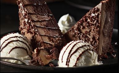 Free Birthday Food, Chocolate Mousse Cake Recipe, Longhorn Steakhouse, Mousse Cake Recipe, Famous Chocolate, Chocolate Mousse Cake, Desserts Menu, Fudge Sauce, Chocolate Dessert