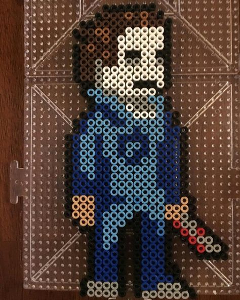 Michael Myers Perler Bead Patterns, Horror Pearl Beads, Micheal Myers Pixel Art, Micheal Myers Perler Bead, Michael Myers Pixel Art Grid, Horror Movie Perler Bead Patterns, Michael Myers Perler Beads, Breaking Bad Perler Beads, Horror Movie Perler Beads