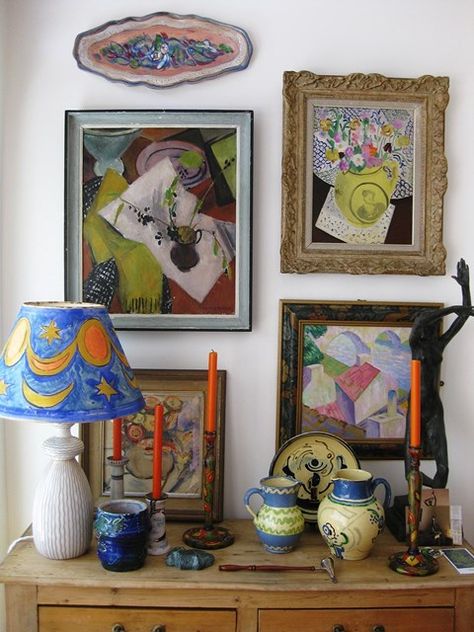 unnamed-3. With  sculpture by Henri Gaudier- Brezeska, 1891-1915. Paintings by Mildred Bendall. Bloomsberry Group, Artists Homes, Charleston Farmhouse, Bloomsbury Style, Victoria Art, Vanessa Bell, Bloomsbury Group, Arte Folk, Charleston Homes