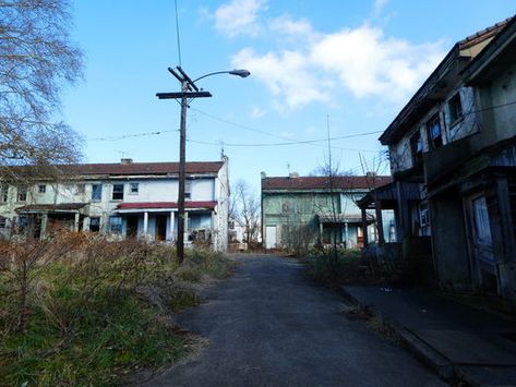 Iron Soup – Campbell, Ohio - Atlas Obscura Places To Visit In Ohio, Company Town, Abandoned Village, Atlas Obscura, The Ruins, Ghost Towns, Abandoned Places, Ohio, Places To Visit