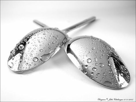 Silverware Photography, Utensil Photography, Cutlery Photography, Metal Photography, Photography Lighting Setup, Photography Water, Still Life Ideas, Glass Photography, Object Photography