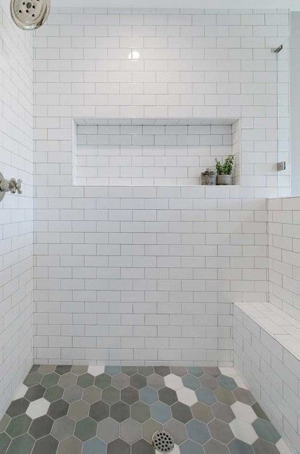 Walk In Shower Niche Ideas, Tiled Shower Niche, Horizontal Shower Niche, Long Shower Niche, Tub Niche, Soap Niche, Shower Styles, Primary Bathroom Remodel, Tile Shower Niche