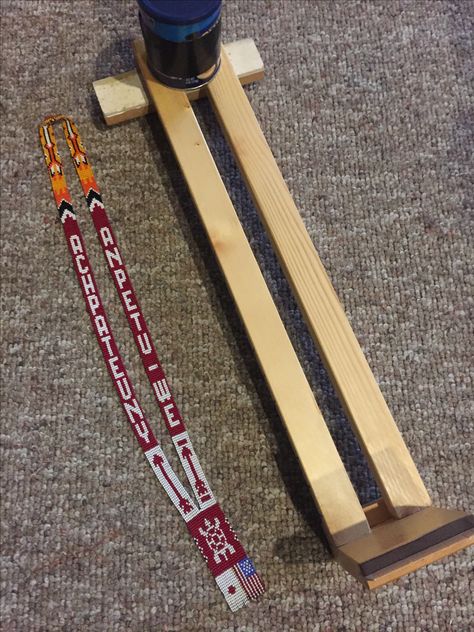 Here's the finished necklace next to the loom. I modified my Missouri River loom by attaching a can to one end so I could loop the warp threads. Loom Beaded Necklace, Necklace Video, Loom Knitting Tutorial, Loom Necklace, Native American Beadwork Patterns, Weaving Tools, Missouri River, Beading Jewelery, Beaded Jewlery