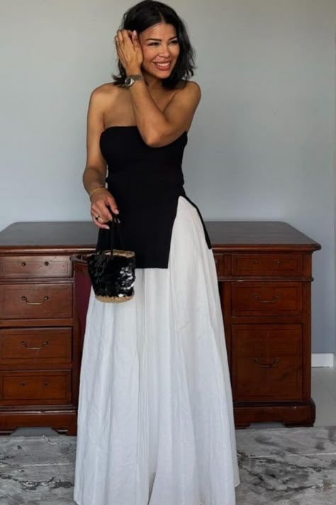 22 Effortlessly Chic White Maxi Skirt Outfits Ideas - London Kensington Guide Off Shoulder Top And Skirt Outfit, Black Layered Skirt Outfit, Summer Outfits Skirts Long, Chic Outfits Classy Black Women, Maxi Skirts Outfit, Graduation Guest Outfit Ideas, Wedding Outfits For Guest, White Skirt Outfit Ideas, White Maxi Skirt Outfit