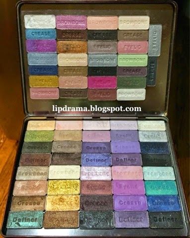 Lip Drama: Depotting Wet n Wild Eyeshadows Makeup Depotting, Hard Candy Makeup, Beauty Care Routine, Elf Makeup, Makeup Needs, Bridal Makeup Looks, Beauty Products Drugstore, Eyeshadow Pallets, Makeup Swatches