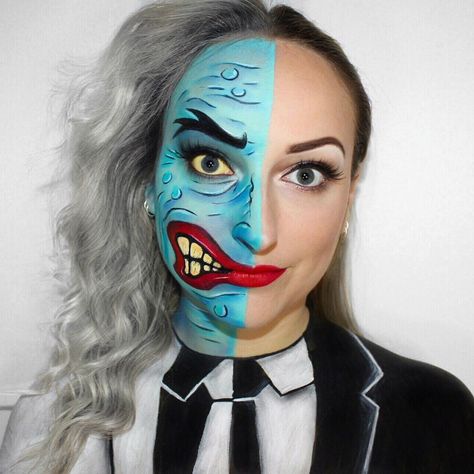 MUA ~ Jessica on Instagram: “Day 24 of 31 days of Halloween 🎃. Two-Face from the Batman Animated Series. This one I’m really proud of and it was one of my favourites to…” Two Face Makeup Batman, Two Face Makeup, Two Face Costume, Batman Makeup, Costume Quest, Partner Costumes, Batman Costume Diy, Makeup Karakter, Two Faced Makeup