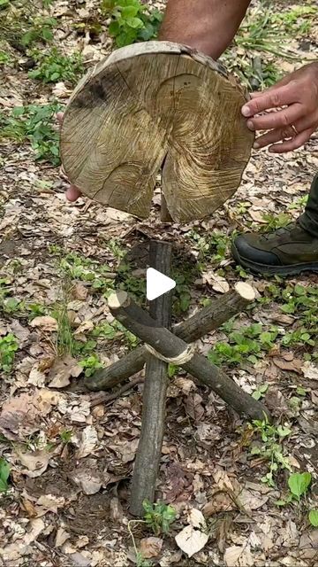 Sergio Outdoors on Instagram: "Survival Skills: A Sturdy Chair in 5 Minutes in the Wild. #survival #camping #sergio_outdoors #skills #ideas #lifehacks #outdoors #bushcraft #outdoor #forest" Bushcraft Projects, Bushcraft Essentials, Camping Projects, Camping Stuff, Survival Camping, In The Wild, Survival Skills, Bushcraft, The Wild