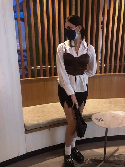 Corset Top With White Shirt, Corset Top Layered Outfit, White Shirt And Corset Outfit, White Shirt With Corset, Shirt And Corset Outfit, Brown Corset Outfit, Corset Over Shirt Outfits, Corset Dress Outfit, Black Skirt White Shirt