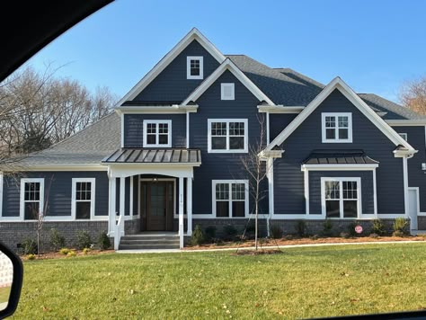 Navy Blue And Black House Exterior, Navy Blue Houses Exterior, Navy Blue Siding House, Gray Vinyl Siding, Navy Blue House Exterior, Blue Siding House, Navy House Exterior, Navy Blue House, Navy Blue Houses