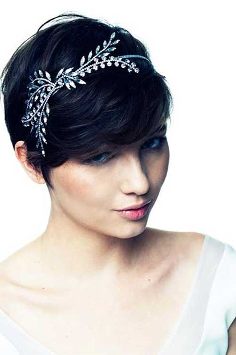 penteado noiva cabelo curto Black Hair Pixie Cut, Headbands Hairstyles Short, Cute Headband Hairstyles, Pixie Wedding Hair, Short Haircuts With Bangs, Hair Styles 2017, Short Wedding Hair, Penteado Cabelo Curto, Cute Hairstyles For Short Hair