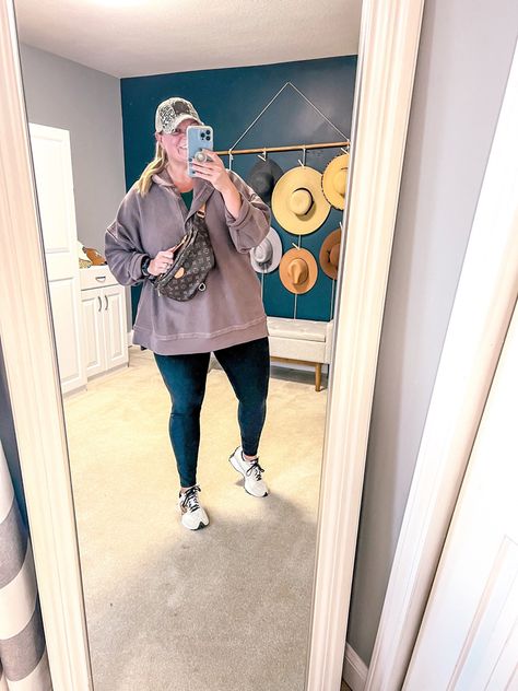 Oversized Sweatshirt Outfit Plus Size, Oversized Hoodie Outfit Plus Size, Plus Size Hoodie Outfit, Outfit With Baseball Hat, Plus Size Outfit Casual, Plus Size Athleisure Outfits, Plus Size Athleisure, Plus Size Fall Outfits Casual, Oversized Sweatshirt Outfit