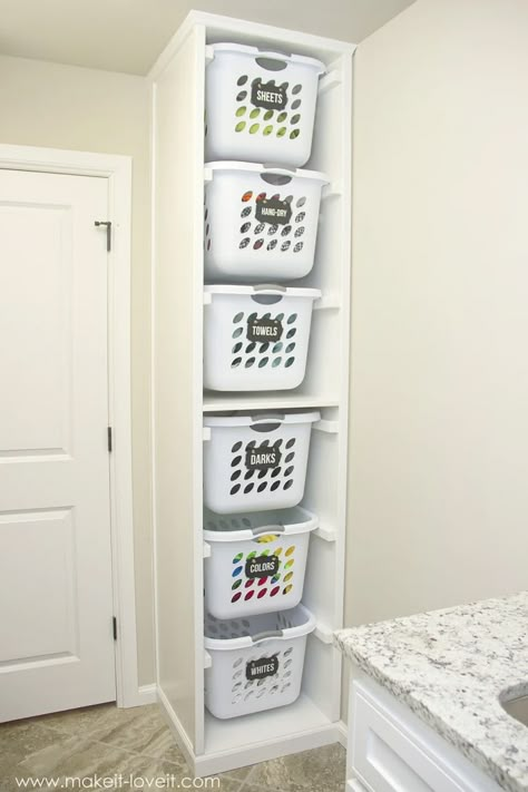 Diy Lavanderia, Laundry Room Organization Diy, Diy Laundry Basket, Room Storage Diy, Laundry Basket Organization, Laundry Sorter, Laundry Room Diy, Laundry Area, Diy Laundry