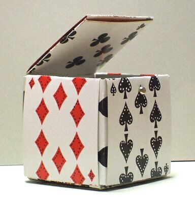 Playing Card Crafts, Diy Playing Cards, Playing Card Box, Playing Cards Art, Pin Card, Box Tutorial, Origami Box, Mad Hatter Tea, Mad Hatter Tea Party