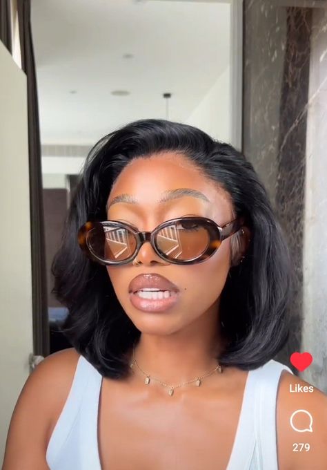 Black Women Bob Wig, Side Part Bob Weave Closure, Bob On Round Face Black Women, Bob Wig For Black Women Side Part, Best Hairstyles For Oval Face Shape Black Women, 90s Layered Bob Black Women, Lace Front Bob Wigs Black Women, Blowout Bob Black Women, Short Bob With Bangs For Black Women