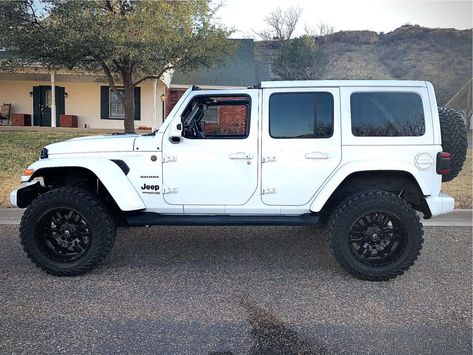 The largest tires that can fit on a stock jeep wrangler range between 32 to 33 inches in diameter. Jeep wrangler enthusiasts often seek to upgrade their tires for better off-road performance. Jeep Wrangler 33 Inch Tires No Lift, Jeep Tires, Jeep Wrangler Tires, Jeep Wrangler Models, Jeep Sahara, Lifted Jeep Wrangler, 4 Door Jeep Wrangler, 2016 Jeep Wrangler, 2015 Jeep Wrangler