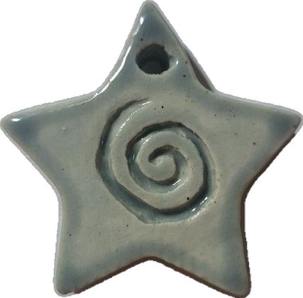 pottery star with swirl American Clay, Handmade Bookmarks Diy, Fun Crafts To Do, Diy Bookmarks, Wire Wrapping Crystals, Small Canvas Art, Cute Clay, Clay Art Projects, Clay Necklace