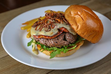 Inspired by “Buzzwinkle,” a lit up moose in Anchorage, this Apple and Cheddar-Ale Moose Burger Recipe is sure to be a delicious party on your taste buds with every bite. Venison Queso Dip, Venison Queso, Slow Cooker Venison, Queso Dip Recipe, Beer Cheese Sauce, Queso Dip Recipes, Venison Steak, Crispy Shallots, Deer Meat