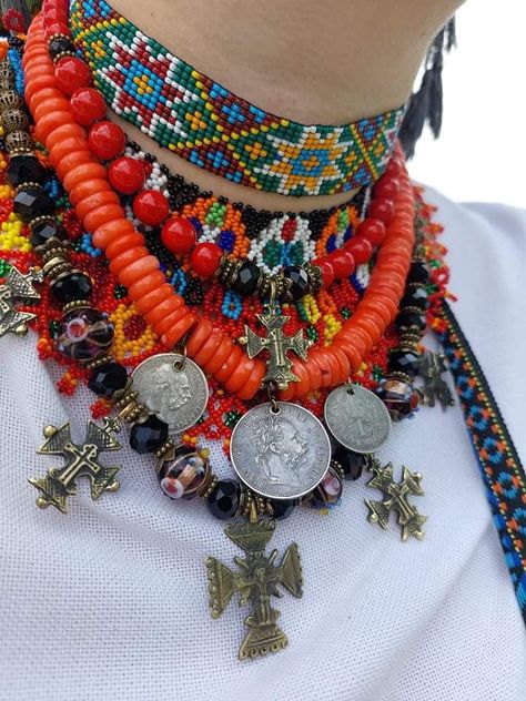 Traditional Romanian Jewelry, Bulgarian Jewelry, Ukraine Clothing, What Is My Aesthetic, Slavic Goddess, Ukrainian Jewelry, Ukrainian Christmas, Ukrainian Clothing, Ukrainian Dress