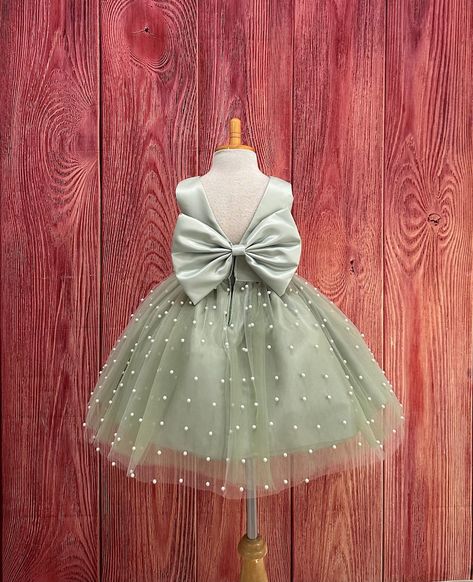 Sage Tulle Elegant V-back Pearl Knee Length Wedding Flower Girl Birthday Trendy Church Summer Fall Big Bow Infant Toddler Junior Girl Dress - Etsy Hong Kong Sage Flower Girl Dress, Toddler Wedding Dress, Fall Flower Girl Dresses, Green Flower Girl Dresses, Sage Green Flowers, Junior Girl Dresses, Satin Flower Girl Dress, Sage Green Floral, Toddler Flower Girl Dresses