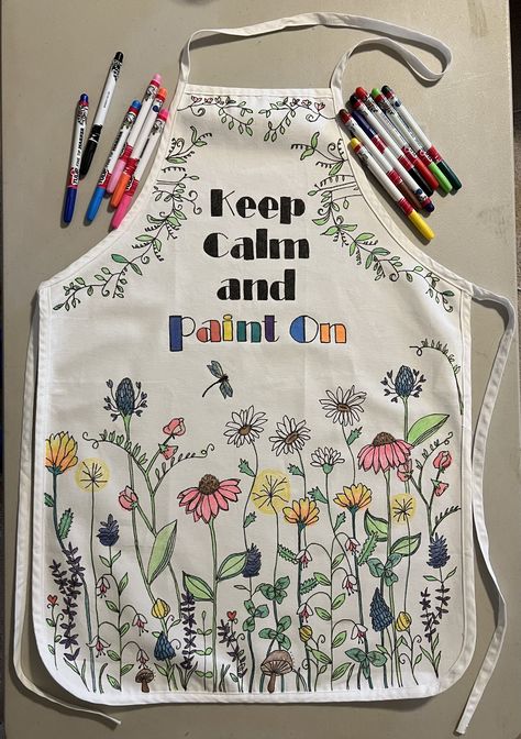 Hand Painted Apron Ideas, Painting Apron Ideas, Painted Aprons Diy, Apron Painting Ideas, Reflection Ideas, Art Teacher Outfits, Third Grade Art, Embroidery Aprons, Painted Apron